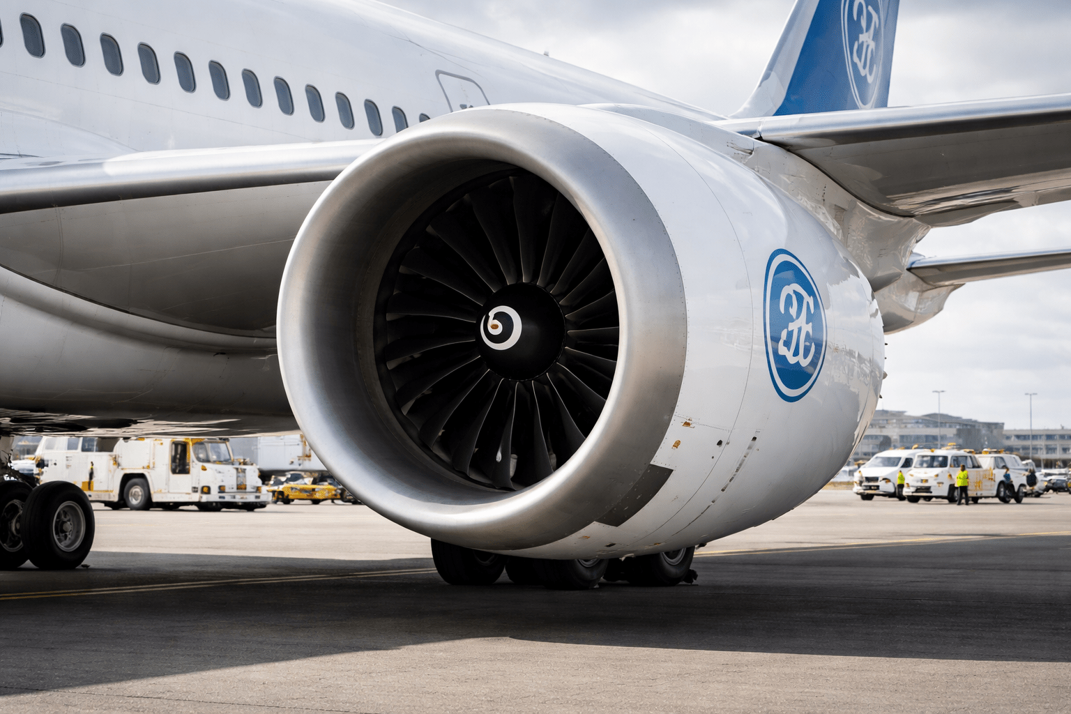 GE Aerospace stock is falling: buy the dip or sell the rip?